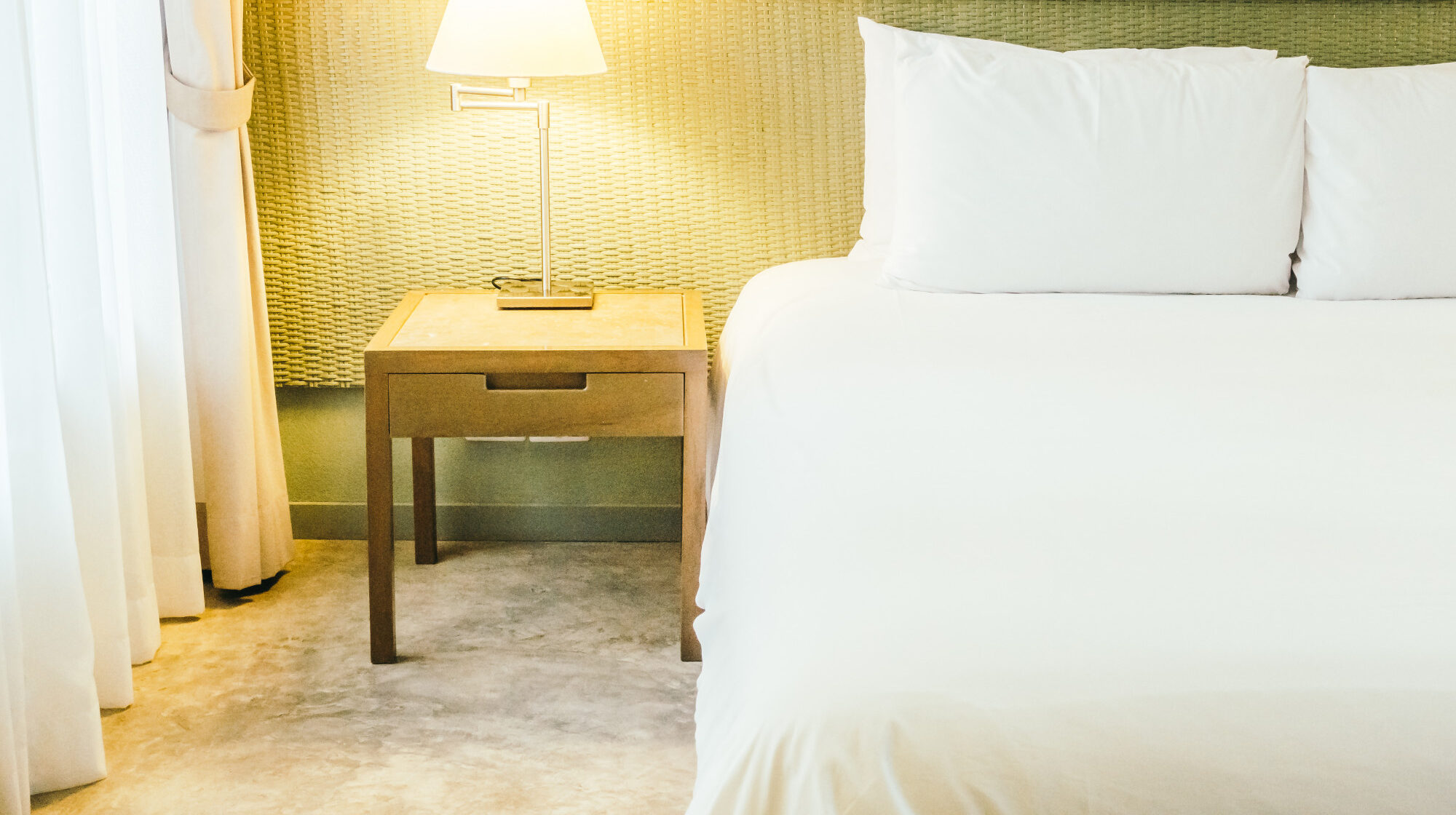 hotel linen choice cotton vs polycotton e1766049443295