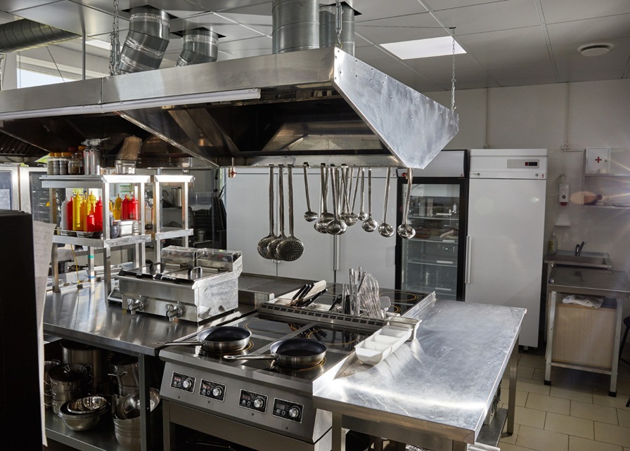 Hotel & Hospitality 5 industrial kitchen hotel 3